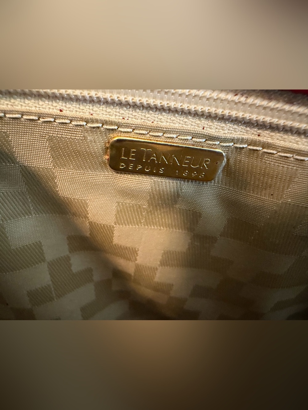 Le Tanneur Leather Handbag in Dark Red - Picture 12 of 15